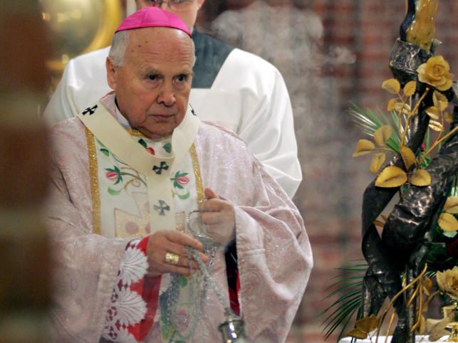 Abp Gocłowski krytykuje o. Rydzyka
