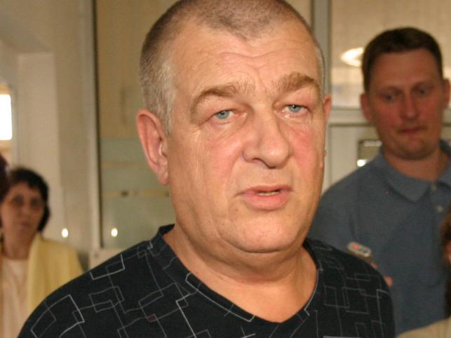 "Stasiuk" Łyżwiński pisze w celi o seksaferze