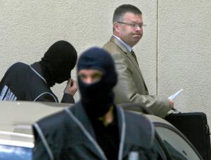 Kim jest naprawdę Janusz Kaczmarek?