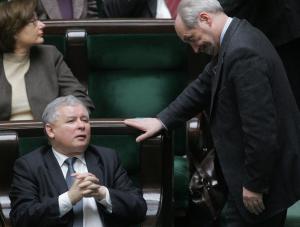 Macierewicz rzuci Kaczyńskiego dla Rydzyka?