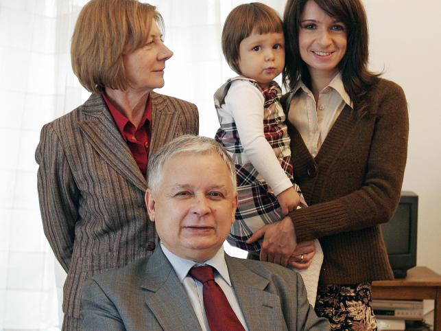 Czy oficerowie BOR powinni pilnować członków rodziny Lecha Kaczyńskiego?