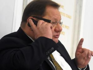 Politycy dostaną zakodowane komórki do rozmów specjalnych