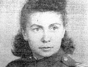 Polskie władze zrobiły ze mnie kozła ofiarnego - tak mieszkająca w Wielkiej Brytanii Helena Wolińska-Brus, stalinowska prokurator, komentuje decyzję polskich śledczych o ściganiu jej Europejskim Nakazem Aresztowania.  quot;To, co się dzieje, to cyrk quot; - mówi brytyjskiemu dziennikowi  quot;Guardian quot;