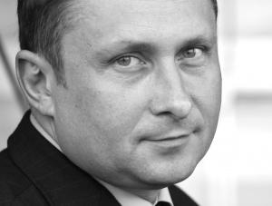 Kamil Durczok w DZIENNIKU: Teatr cieni Platformy
