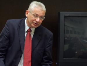 Ludwik Dorn przyznał się na blogu,że przyjął telewizor za 8,5 tys. zł
