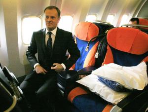 Premier Tusk poleciał do Nowego Jorku rejsowym samolotem
