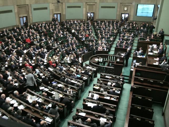Sejm głosuje dziś nad traktatem lizbońskim