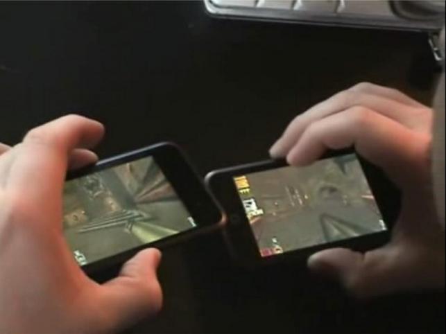Quake3 na iPod Touch z funkcją żyroskopu