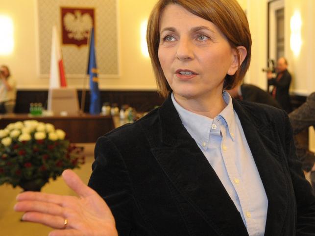 Julia Pitera przyznała, że raport o CBA jest oficjalnym dokumentem opatrzonym klauzulą "tajne"
