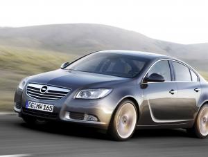 Insignia mierzy 4,83 m, w porównaniu do rozmiaru vectry (4,61 m) jest niemal o 22 cm dłuższa