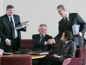Ministrowie walczą o życie