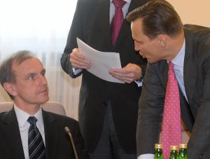 Inspektorat Wsparcia jest kością niezgody między Radosławem Sikorskim i Bogdanem Klichem