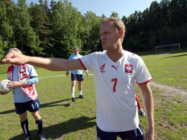 Premier Tusk: FIFA nie może nas szantażować