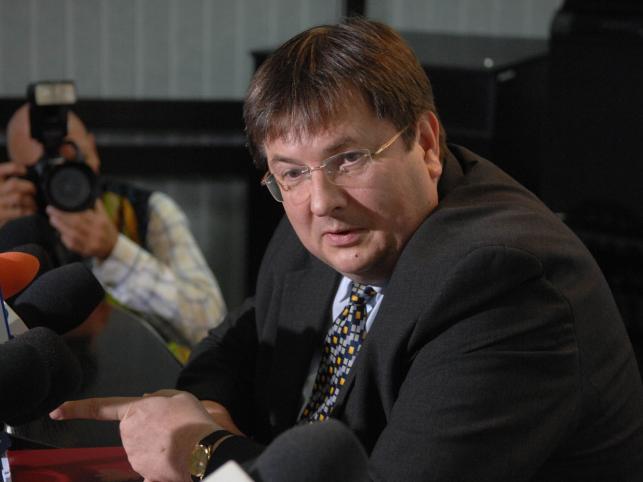 "Newsweek": Odwołany szef KRUS fałszuje dokumenty