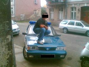 Skoki po radiowozach na Naszej-klasie