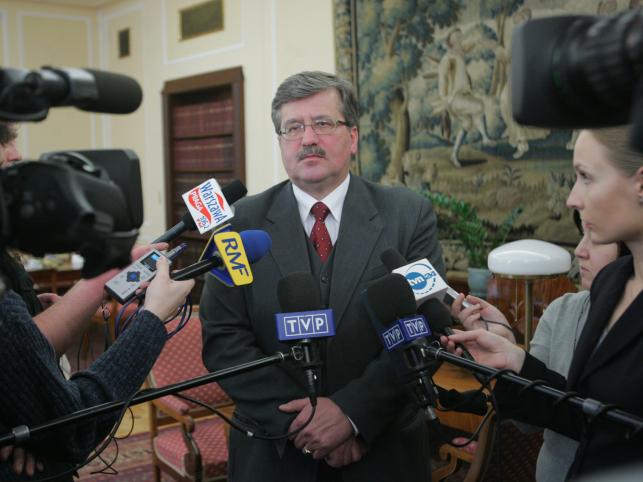 Komorowski: Bączek wezwał TVP na ratunek