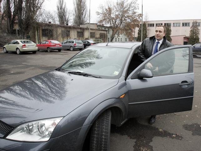Ktoś włamał się do samochodu żony ministra Schetyny