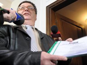 Urbański: Zabrać partiom dotacje, a abonament zostawcie w spokoju