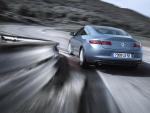 Renault laguna coupe skręca czterema kołami