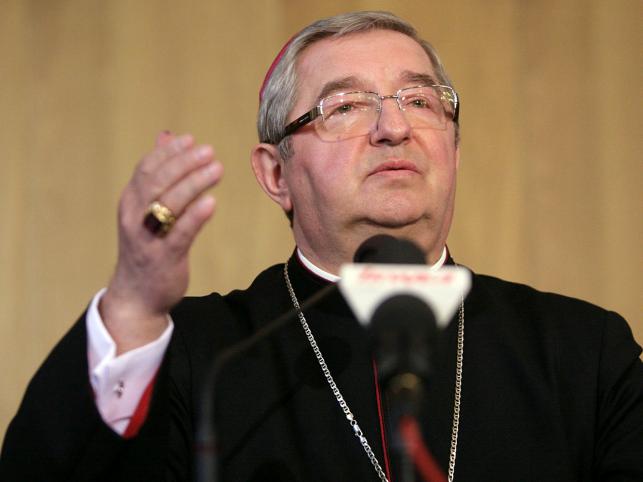 Abp Głódź: To co mówi Palikot jest żenujące