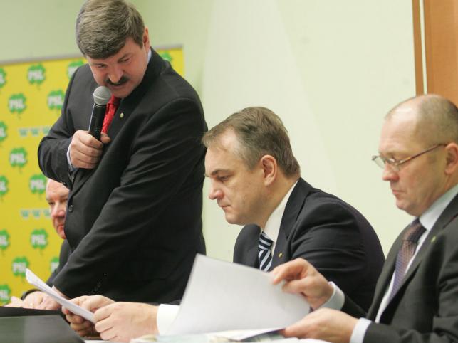 Polskie Stronnictwo Ludowe przygotowało projekt ustawy, na podstawie której budżet państwa pokryje koszt składek polskich rolników działających w międzynarodowych organizacjach