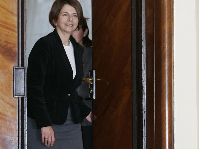 Julia Pitera opublikuje raport