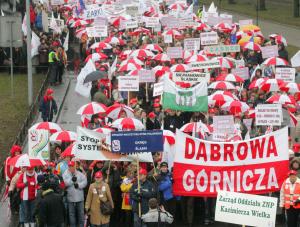 Nauczyciele znów grożą strajkiem