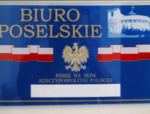 Posłowie otwierają swoje biura w innych miastach niż te, z których zostali wybrani