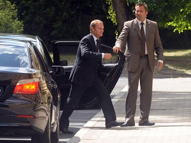 Tusk prezydentem, a Platformie spada