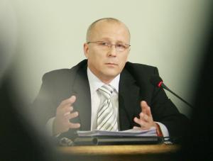 Prokurator Krzysztof Sierak zarzuca komisji śledczej manipulację