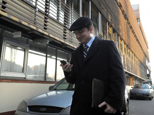 Partia tłumaczy posłom PiS newsy