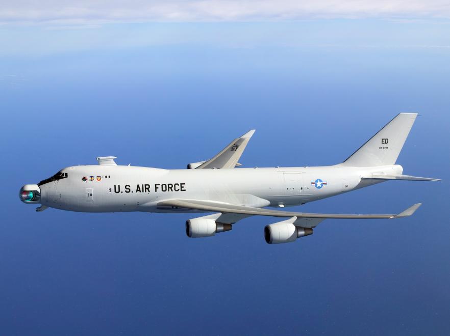 Airborne Laser - potężny samolot wykrywa wrogie pociski w chwili startu i niszczy wiązką laserową z odległości wielu kilometrów