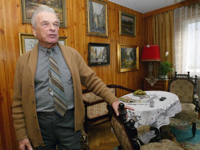 Czesław Kiszczak, człowiek trzymający w ręku cały aparat represji komunistycznego państwa, w tym budzące grozę oddziały ZOMO...