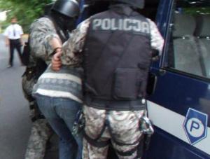 Policja zatrzymała nożownika, który zaatakował ciężarną żonę