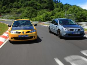 230-konne megane R26.R zdobyło słynne Zielone Piekło w 8 minut 17 sekund