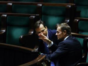 Premier broni szefa MSZ