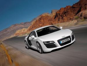 R8 - najlepsze auto sportowe 2007