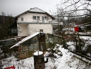 30.11.2007 - Lewin Klodzki 
nz Posesja Violetty Villas 
UWAGA ZDJECIA WYKONANE BEZ ZGODY I WIEDZY OSOB FOTOGRAFOWANYCH. PUBLIKACJA WIZERUNKU  NA WYLACZNA ODPOWIEDZIALNOSC REDAKCJI
Fot. Michal Trojanowski  EDYTOR.net