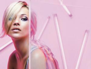 Make-up Kate Moss jest pełen tajemnic
