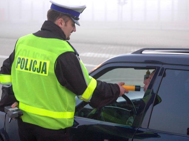 Zanim ruszysz w trasę, sprawdź w wirtualnym alkomacie, ile możesz wypić