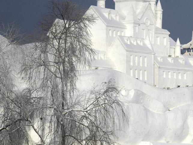 W tym roku motywem przewodnim na Festiwalu Śniegu i Lodu w chińskiej Mandżurii była historia Francji