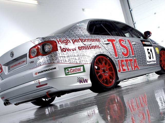 Volkswagena zaprezentował jettę w Birmingham na międzynarodowym show samochodów sportowych