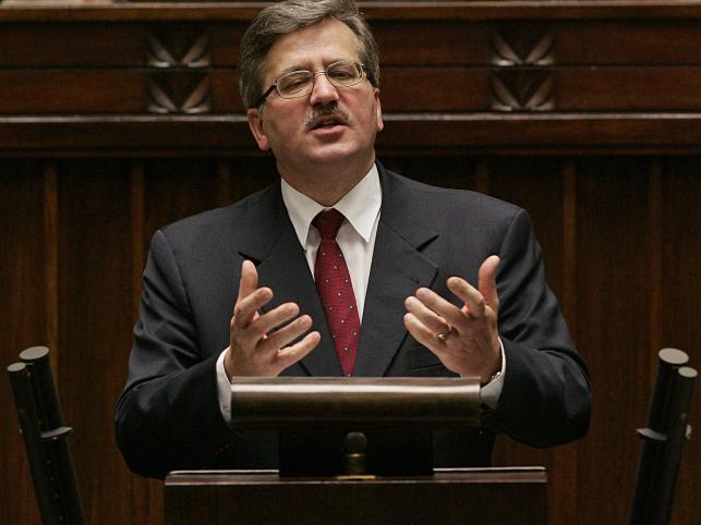 Komorowski nie wpisał do oświadczenia majątkowego informacji, że zaciągnął w Kancelarii Sejmu pożyczkę