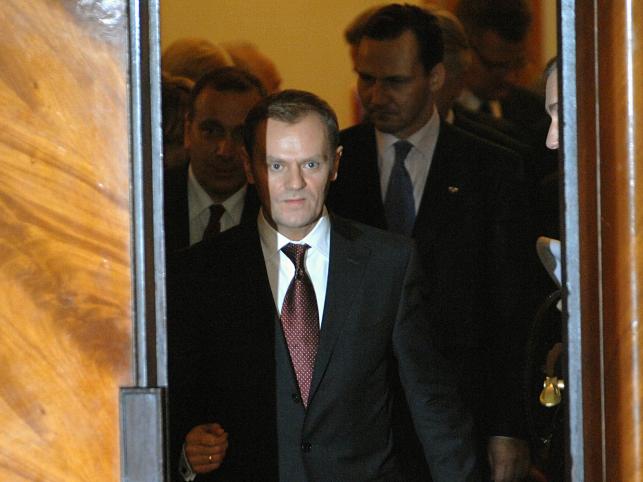 Donald Tusk i jego ministrowie rozmawiali z Lechem Kaczyńskim